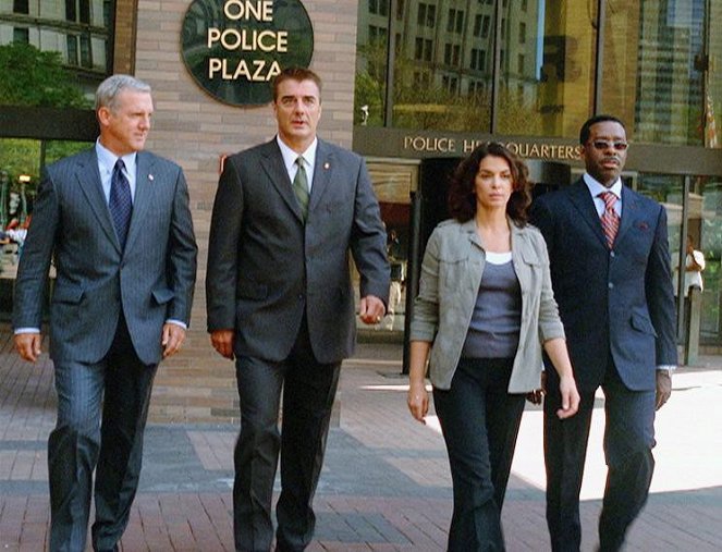 Ley y orden: Acción criminal - Season 5 - Grow - De la película - Jamey Sheridan, Chris Noth, Annabella Sciorra, Courtney B. Vance