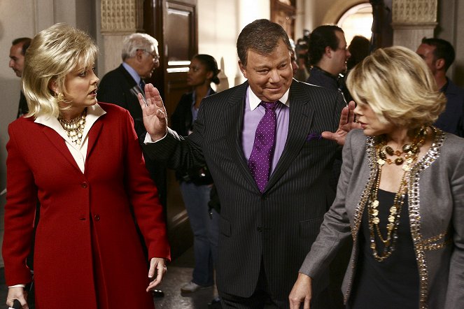 Boston Legal - Whose God Is It Anyway? - Photos - William Shatner, Joan Rivers