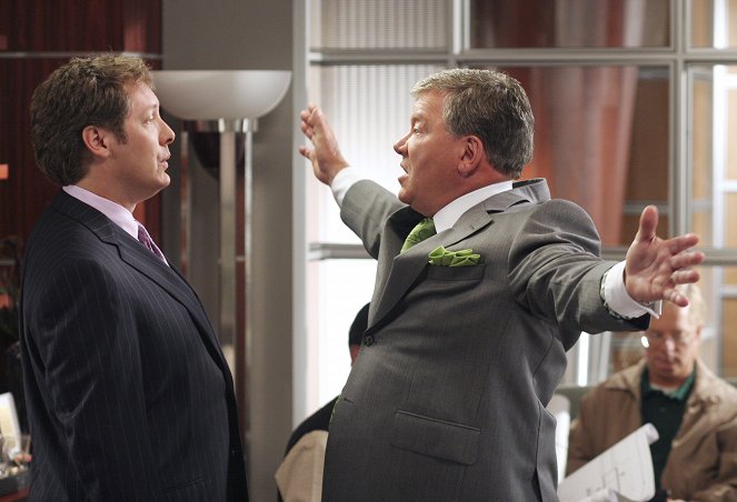 Boston Legal - Season 3 - Can't We All Get a Lung? - Z filmu - James Spader, William Shatner