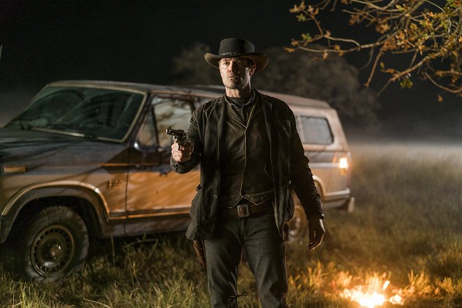 Fear the Walking Dead - What's Your Story? - Photos - Garret Dillahunt