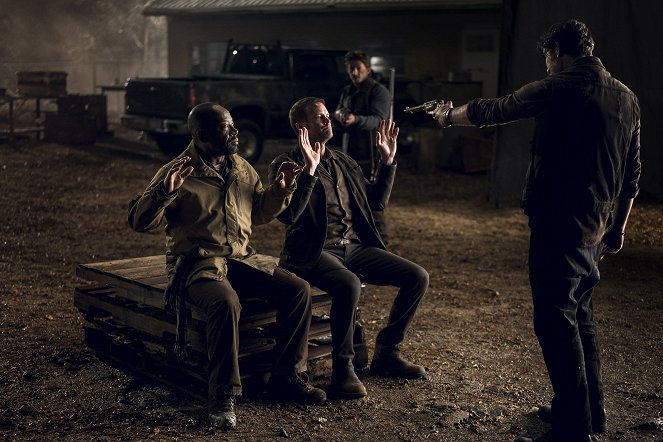 Fear the Walking Dead - What's Your Story? - Photos - Lennie James, Garret Dillahunt