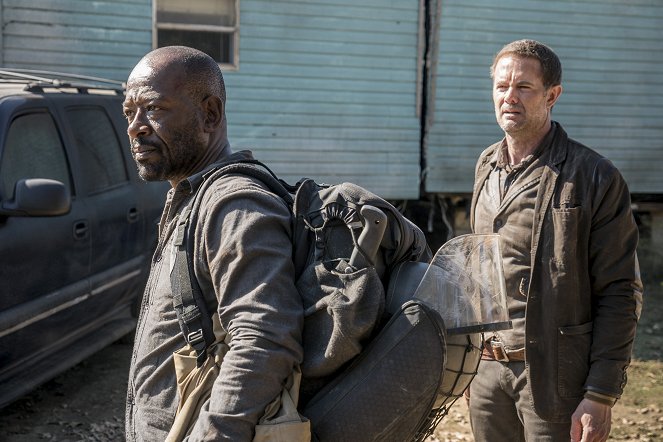 Fear the Walking Dead - What's Your Story? - Photos - Lennie James, Garret Dillahunt