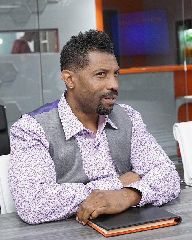 Black-ish - Juneteenth: The Musical - Film - Deon Cole