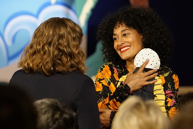 Czarno to widzę - Season 4 - Dzień Wolności - Z filmu - Tracee Ellis Ross