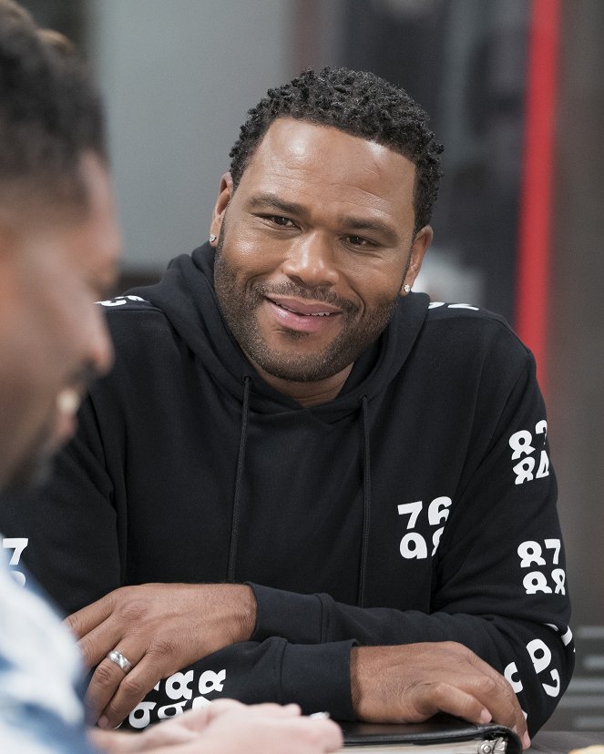 Black-ish - Mother Nature - Photos - Anthony Anderson