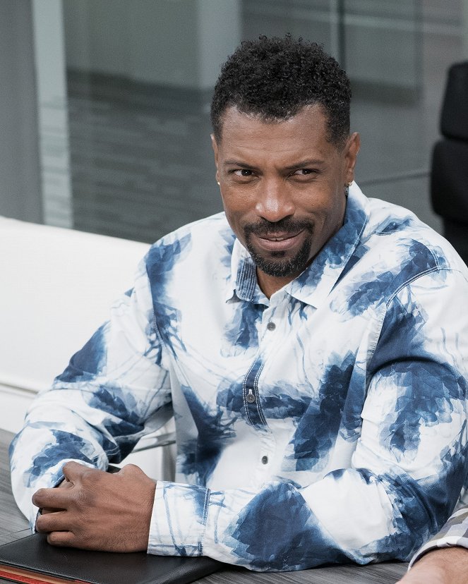 Black-ish - Mother Nature - Photos - Deon Cole