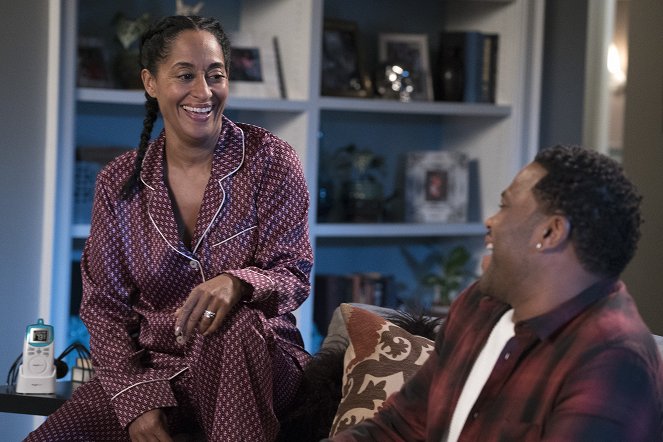 Black-ish - Advance to Go (Collect $200) - Photos - Tracee Ellis Ross