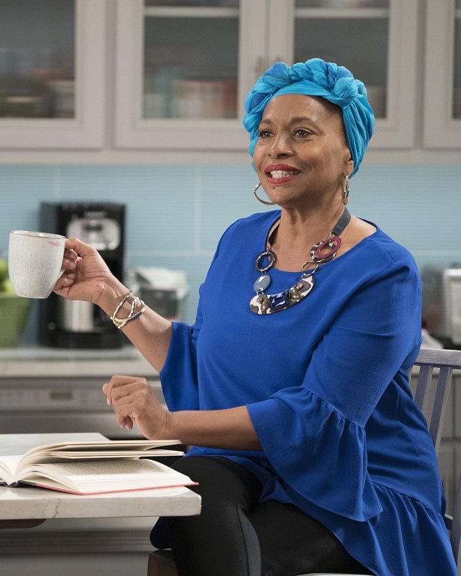 Black-ish - First and Last - Z filmu - Jenifer Lewis