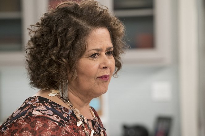 Black-ish - First and Last - Do filme - Anna Deavere Smith
