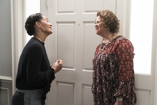 Black-ish - First and Last - Do filme - Tracee Ellis Ross, Anna Deavere Smith