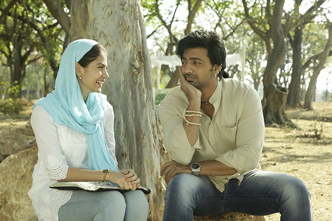 Arshinagar - Kuvat elokuvasta - Rittika Sen, Dev