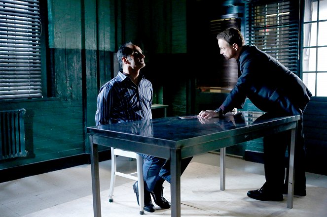 CSI: New York - Season 9 - Im Zeichen der Schlange - Filmfotos - Navid Negahban, Gary Sinise