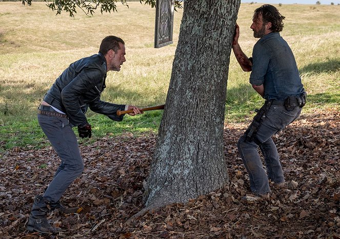 The Walking Dead - Zorn - Filmfotos - Jeffrey Dean Morgan, Andrew Lincoln