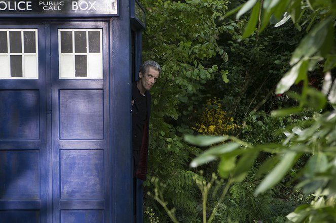 Doctor Who - In the Forest of the Night - Photos - Peter Capaldi
