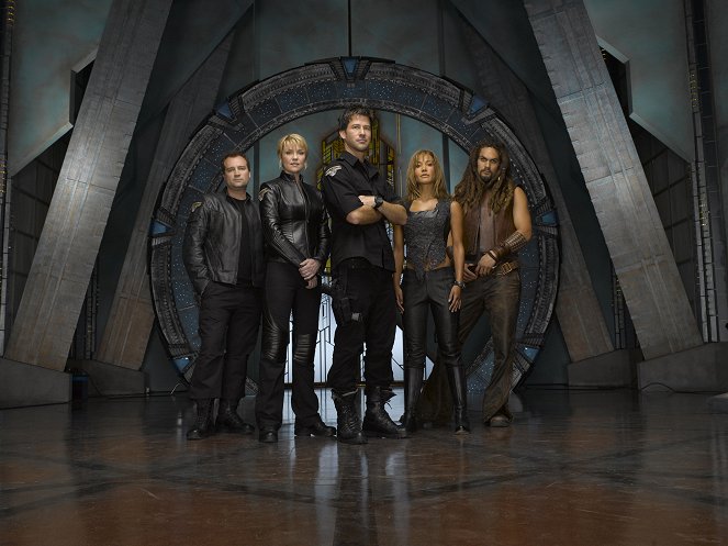 Stargate Atlantis - Season 4 - Werbefoto - David Hewlett, Amanda Tapping, Joe Flanigan, Rachel Luttrell, Jason Momoa