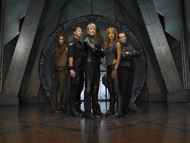 Stargate Atlantis - Season 4 - Werbefoto - Jason Momoa, Joe Flanigan, Amanda Tapping, Rachel Luttrell, David Hewlett