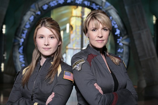 Stargate Atlantis - Season 4 - Werbefoto - Jewel Staite, Amanda Tapping