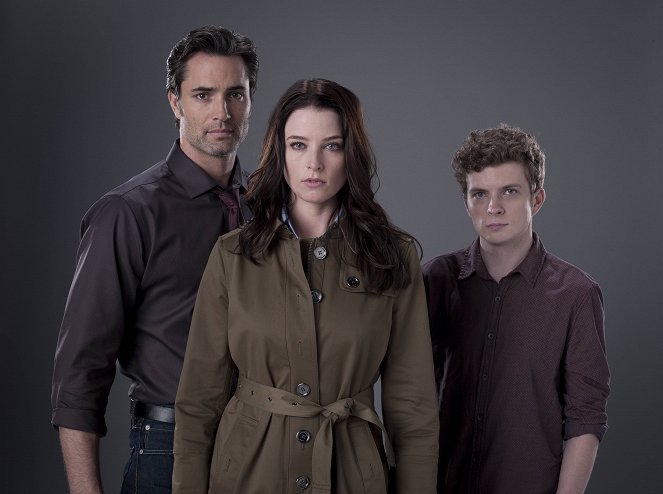 Continuum - Season 2 - Promoción - Victor Webster, Rachel Nichols, Erik Knudsen