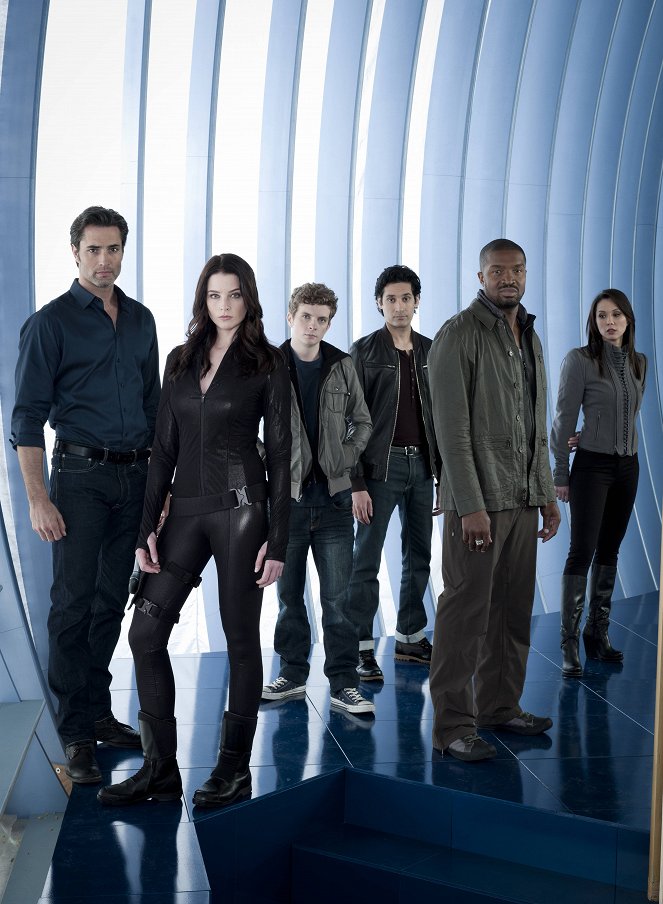 Continuum - Season 2 - Promóció fotók - Victor Webster, Rachel Nichols, Erik Knudsen, Stephen Lobo, Roger Cross, Lexa Doig