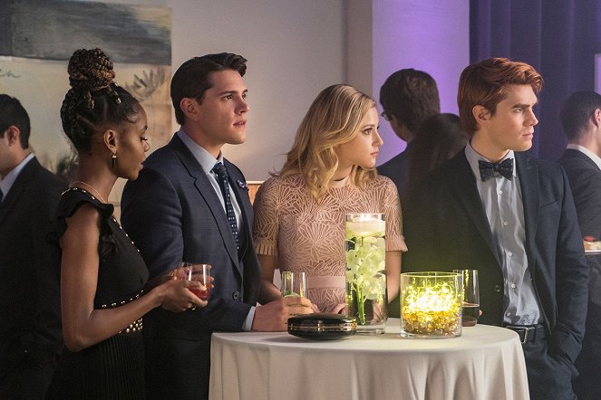 Riverdale - Kapitel fünfundzwanzig: „The Wicked and the Divine“ - Filmfotos - Ashleigh Murray, Casey Cott, Lili Reinhart, K.J. Apa