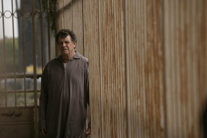 Fringe - The Equation - Van film - John Noble