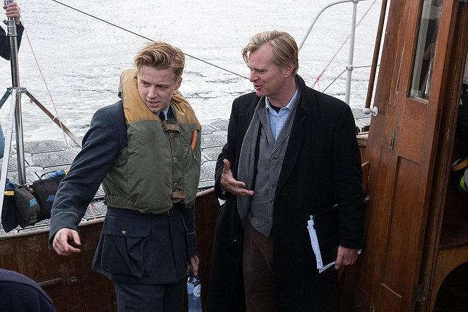 Dunkirk - Dreharbeiten - Jack Lowden, Christopher Nolan