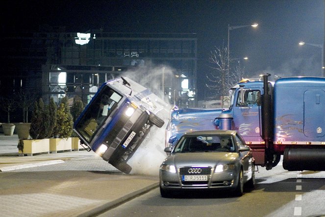 Alarm für Cobra 11 - Die Autobahnpolizei - Season 13 - Wer einmal lügt … - Photos