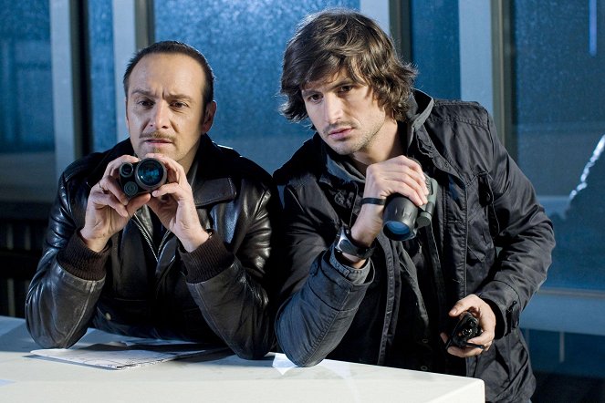 Alarm für Cobra 11 - Die Autobahnpolizei - Season 13 - Wer einmal lügt … - Filmfotos - Erdogan Atalay, Tom Beck
