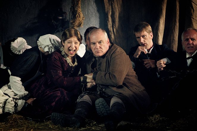 Doctor Who - Tooth and Claw - De la película - Michelle Duncan, Ron Donachie