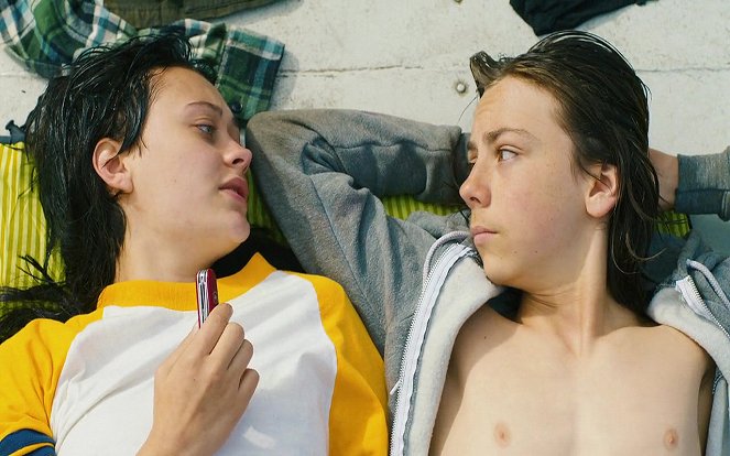 Viszlát Berlin! - Filmfotók - Nicole Mercedes Müller, Tristan Göbel