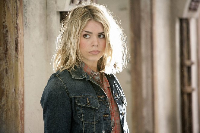 Doctor Who - Season 2 - Love & Monsters - Photos - Billie Piper