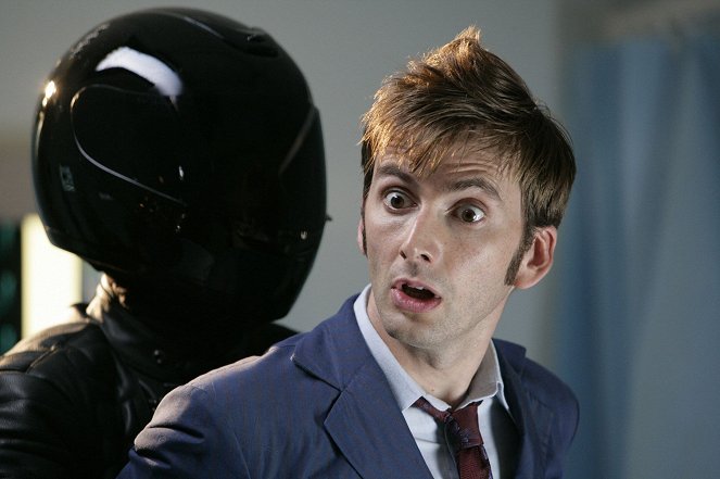 Doctor Who - Season 3 - Smith and Jones - Photos - David Tennant