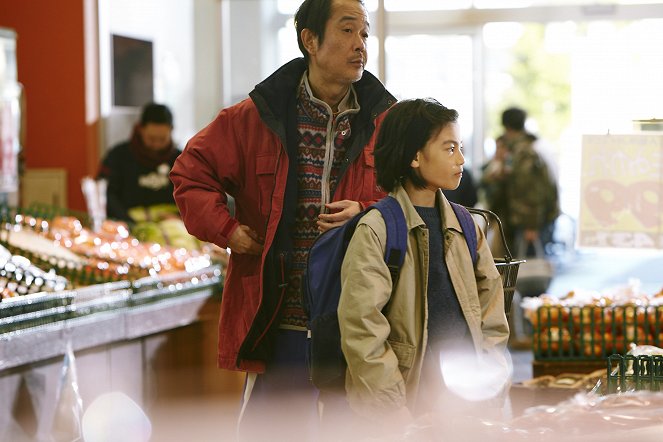 Shoplifters - Van film - Lily Franky, Jyo Kairi