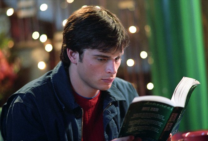Smallville - Visitor - Photos - Tom Welling