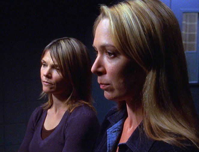 Law & Order: Criminal Intent - Season 5 - Prisoner - Photos - Kathryn Erbe, Elizabeth Marvel