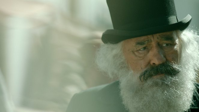 Karl Marx - der deutsche Prophet - De la película - Mario Adorf