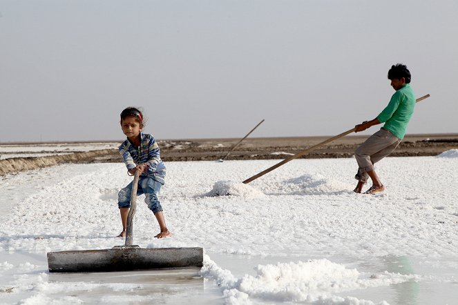 Dangerous Borders: A Journey across India and Pakistan - De la película