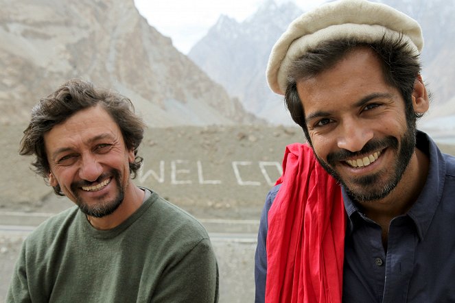 Dangerous Borders: A Journey across India and Pakistan - Film