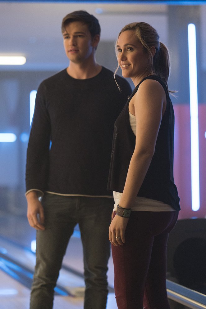 Beyond - Bowling - Film - Burkely Duffield, Eden Brolin