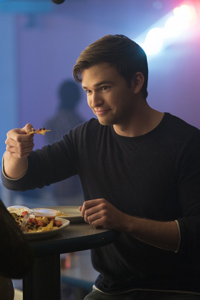 Beyond - Bedposts - Do filme - Burkely Duffield