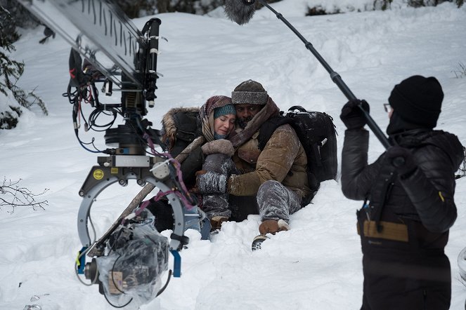 The Mountain Between Us - Van de set - Kate Winslet, Idris Elba