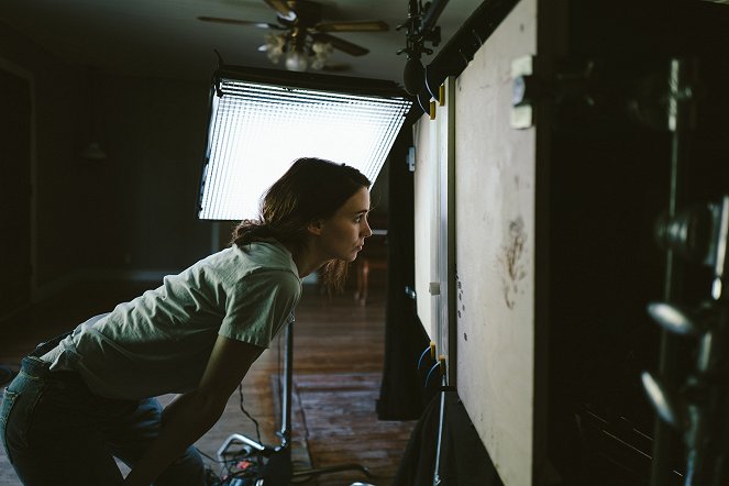 A Ghost Story - Van de set - Rooney Mara