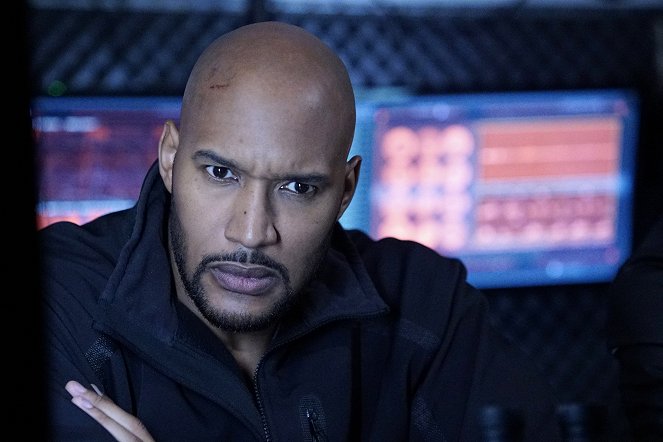 Os Agentes S.H.I.E.L.D. - Season 3 - Among Us Hide... - Do filme - Henry Simmons
