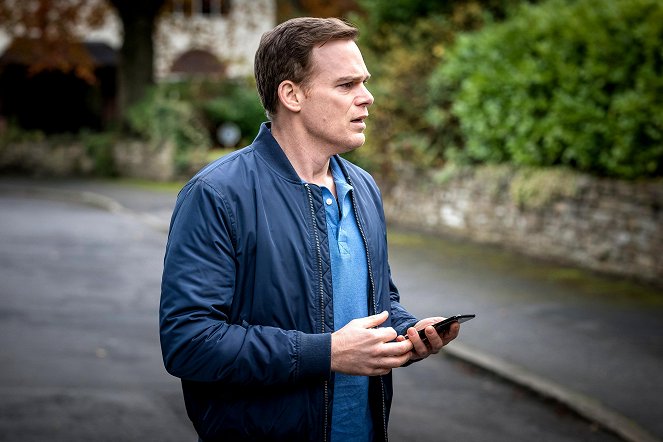 Safe - Photos - Michael C. Hall