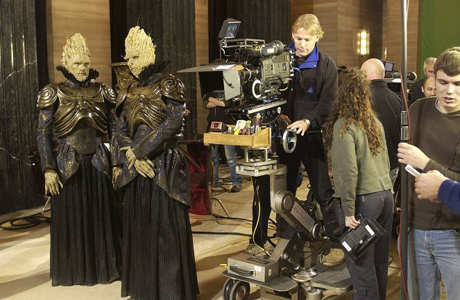 Doctor Who - Season 1 - La Fin du monde - Tournage - Paul Kasey, Alan Ruscoe