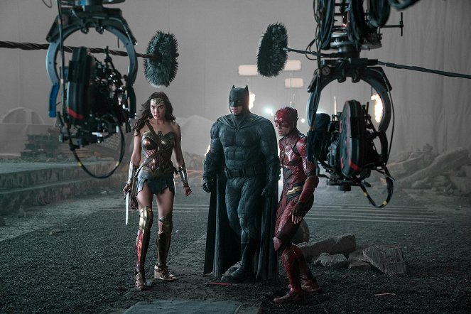 Justice League - Dreharbeiten - Gal Gadot, Ben Affleck, Ezra Miller