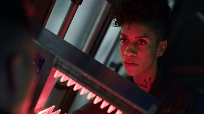 The Expanse - Fight or Flight - Photos - Dominique Tipper