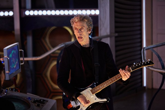 Doctor Who - Season 9 - Das Mädchen, das starb - Filmfotos - Peter Capaldi