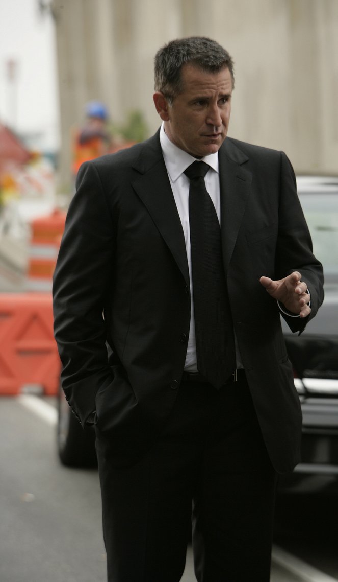 Without a Trace - Season 7 - Rise and Fall - Photos - Anthony LaPaglia