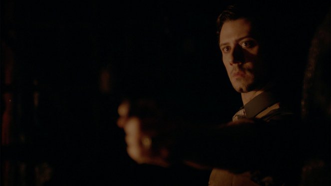 The Magicians - Will You Play with Me? - Photos - Hale Appleman